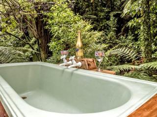 Private outdoor bath