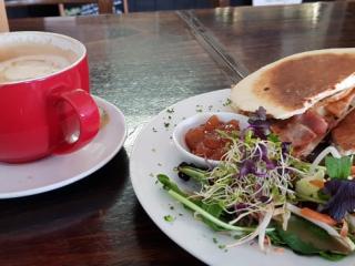 Fresh Food & Coffee