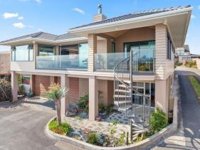 Holiday Homes & Short Term Accommodation